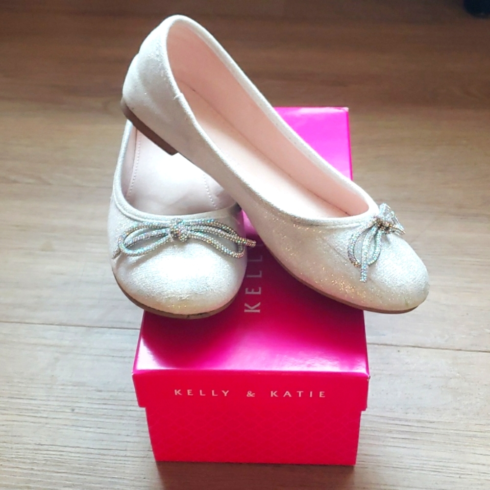 Girls Silver Slip On Dress Flats. By Kelly & Katie.